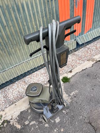 Pulidora Nilfisk 421 A con cepillo