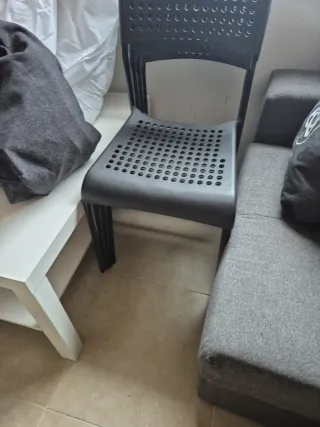 Pack 4 Sillas Negras de Plástico