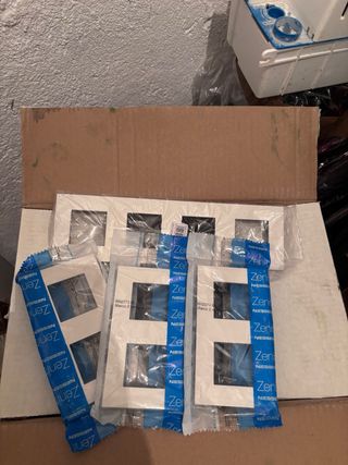 Marcos de interruptor NIESSEN Zenit