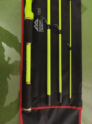 Caña de pescar fluorescente