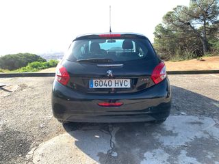 Peugeot 208 2014 1.2 VTI Access 3p 140.000 KM