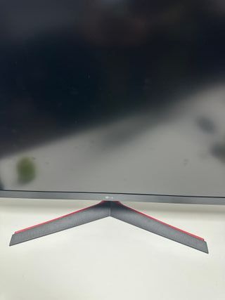 Pantalla LG Negra y Roja