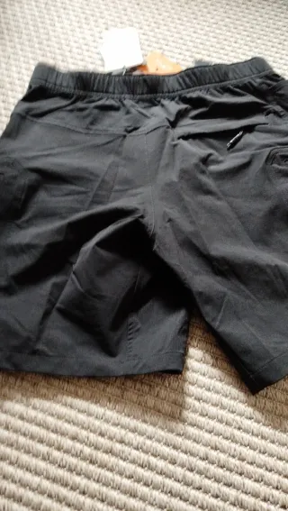 Pantalones cortos negros trecking  mujer nuevo eti
