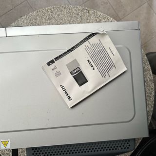 Horno Micro Grill y Convección 25L SHARP R843INW