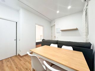 Piso en venta en Cuatro Caminos en Madrid