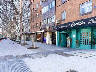 Piso en venta en Cuatro Caminos en Madrid