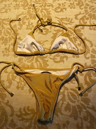 Bikini dorado T-2