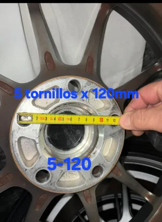 Llantas 17 pulgadas.con neumaticos mas del 80%