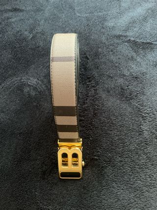 Cinturón Burberry Dorado y Beige