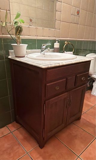 Mueble de baño madera y mármol