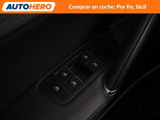 Volkswagen Golf 2.0 TDI Sport by R-Line BlueMotion