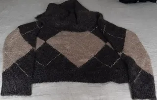 Jersey cuello barco estampado rombos