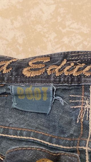 Pantalones vaqueros grises