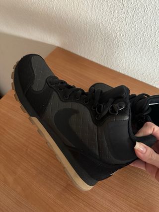 Zapatillas Nike Negras de mujer tipo bota