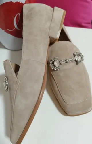 Mocasines Beige con Pedrería