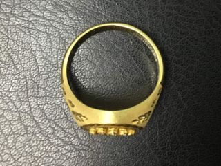 sello oro 18k con circonita