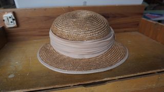 Cappelli e berretti di Pamela, collezione Maribel, 10-2€, vedi foto