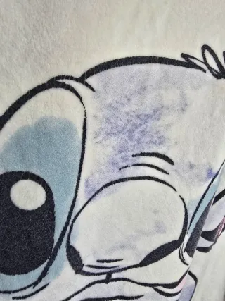 Sudadera beige con estampado de Stitch