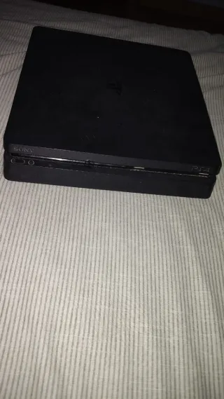 PS4 Slim Negra