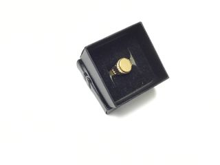 sello oro 18k