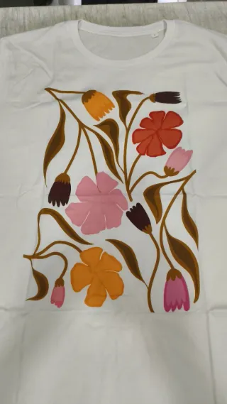 Camiseta Blanca Algodón Orgánico Estampado Floral