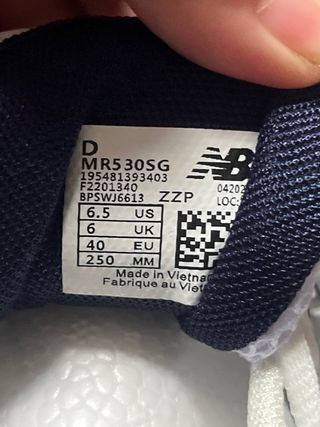 New Balance Running Plata y Blanco