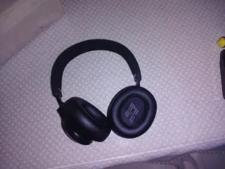 Auriculares JBL Live 660 NC Negros