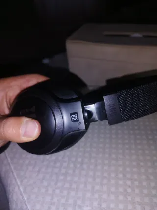 Auriculares JBL Live 660 NC Negros