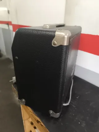 Altavoz Fender Negro