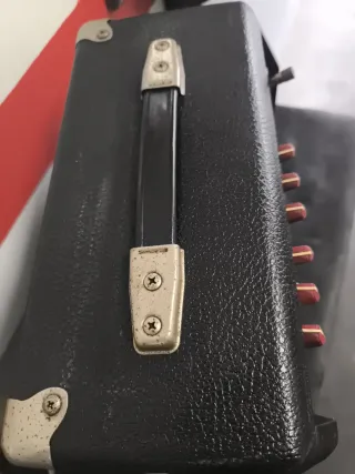 Altavoz Fender Negro