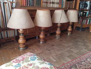 4 Lámparas de Mesa Clásicas