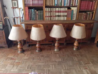 4 Lámparas de Mesa Clásicas