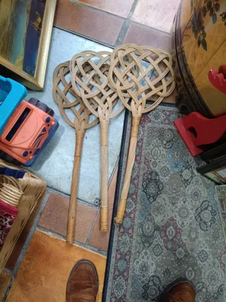 Sacudidor de alfombras de ratán