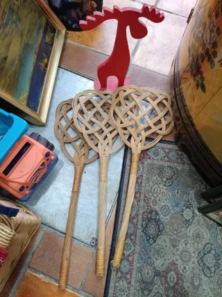 Sacudidor de alfombras de ratán