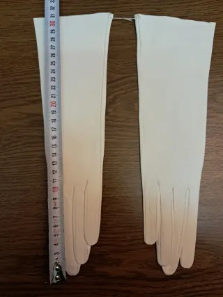 Guantes piel Loewe Vintage Blanco roto. A estrenar