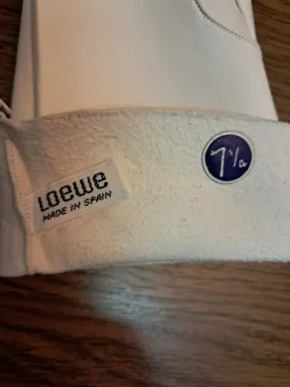 Guantes piel Loewe Vintage Blanco roto. A estrenar