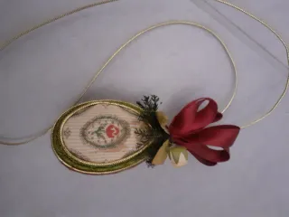 Uovo decorativo stoffa con fiore