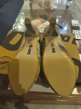 Zapatos tacón Dogo Shoes NUEVOS Talla 37