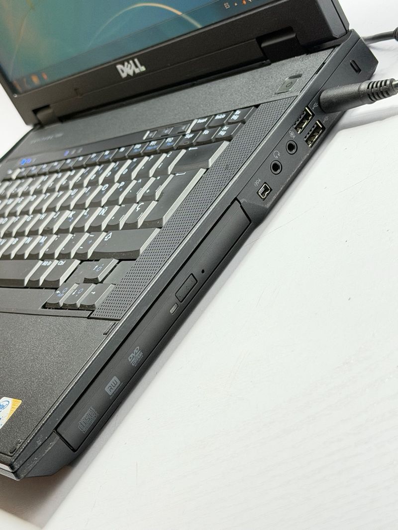 Dell Latitude E5500 Core 2 Duo / 4Gb / 500Gb afbeelding 3