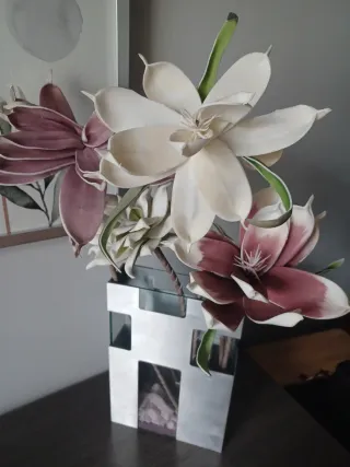 Jarrón Plata y Blanco