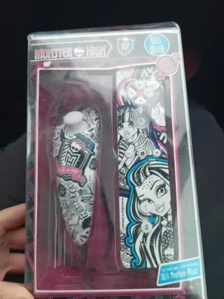 Mando Wii Monster High