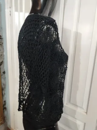 chaquetita estilo bolero negro boho con abalorios