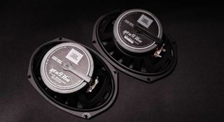 Etapa de potencia JBL+ altavoces