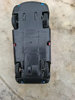 Coche de hojalata vintage