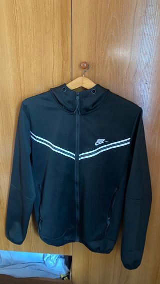 Sudadera Nike con cremallera