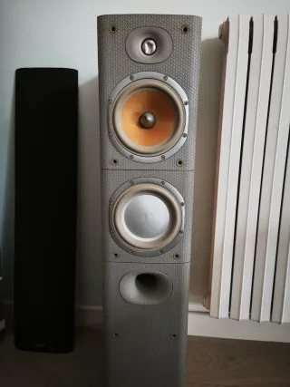 Altavoces de pie Bowers Wilkins DM603 S3