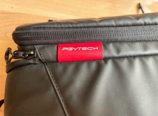 Borsa a spalla espandibile per fotocamera e droni