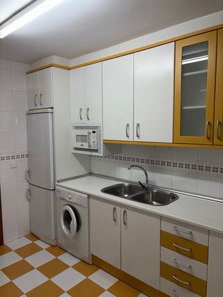 Se alquila piso en Cuenca Capital