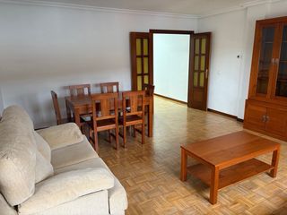 Se alquila piso en Cuenca Capital