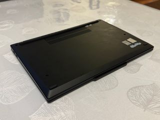 Lenovo ThinkPad X13 Gen5 con 5G LTE